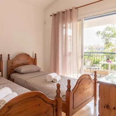 Nadezda Paphos